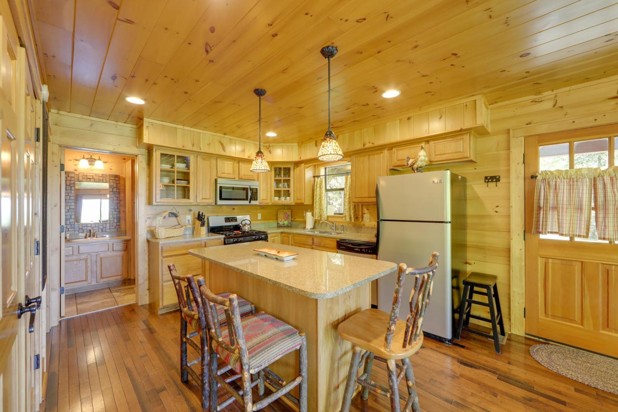 Bryson City Cabin With Hot Tub And Mountain Views! Экстерьер фото