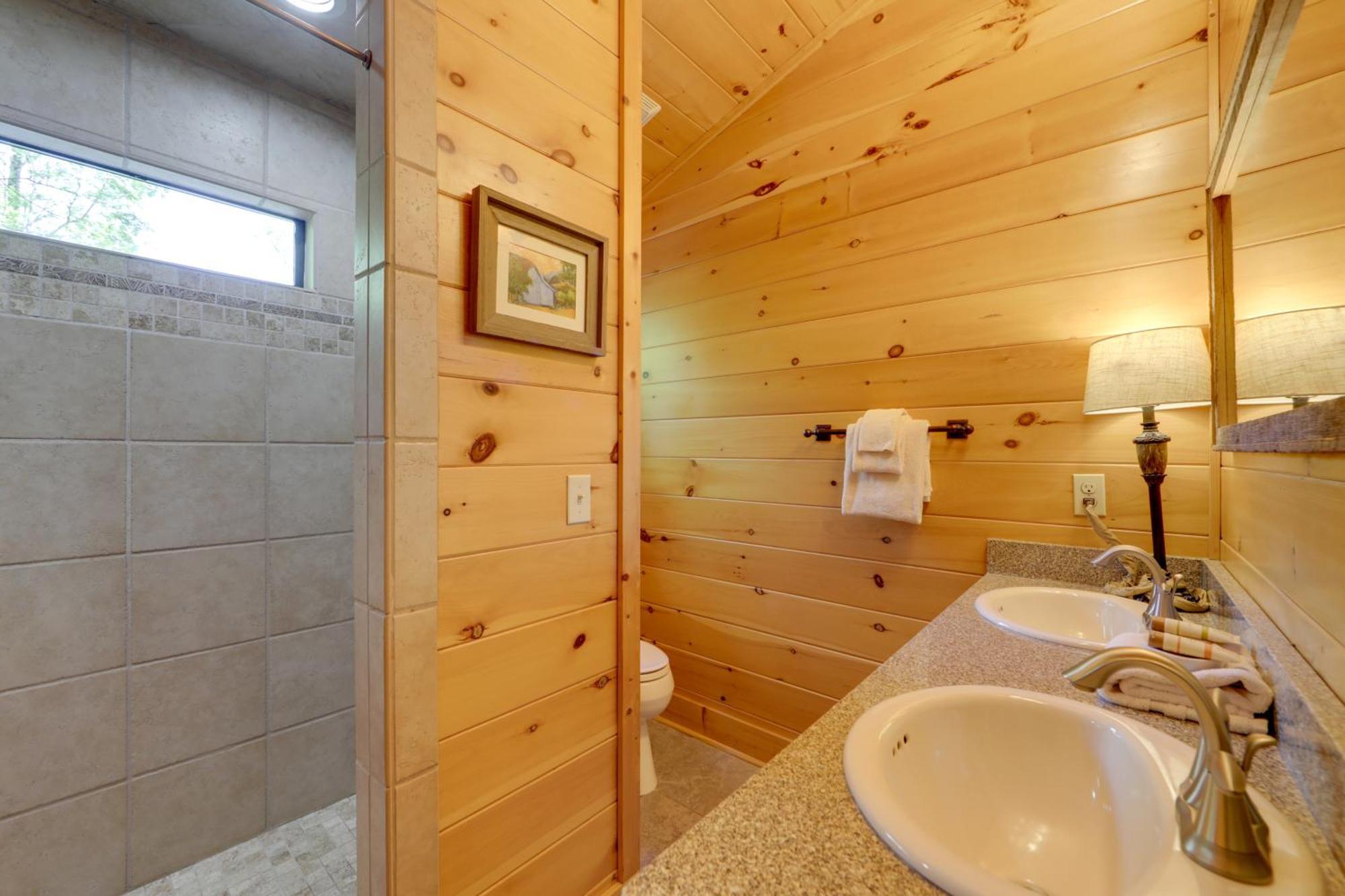 Bryson City Cabin With Hot Tub And Mountain Views! Экстерьер фото