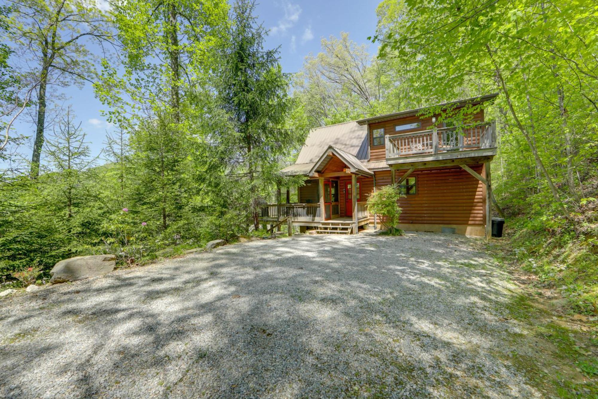 Bryson City Cabin With Hot Tub And Mountain Views! Экстерьер фото