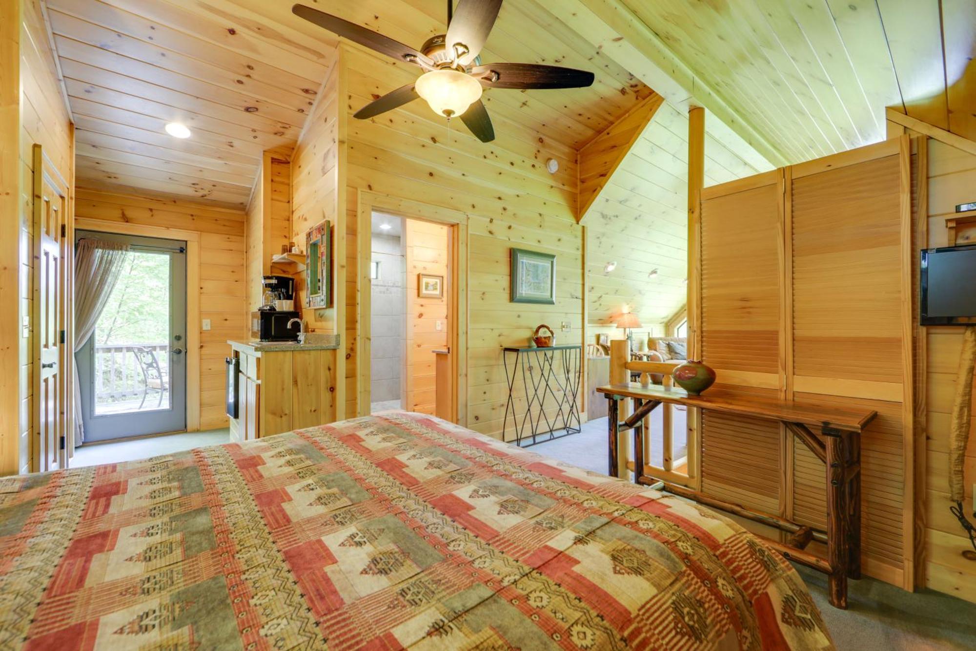Bryson City Cabin With Hot Tub And Mountain Views! Экстерьер фото